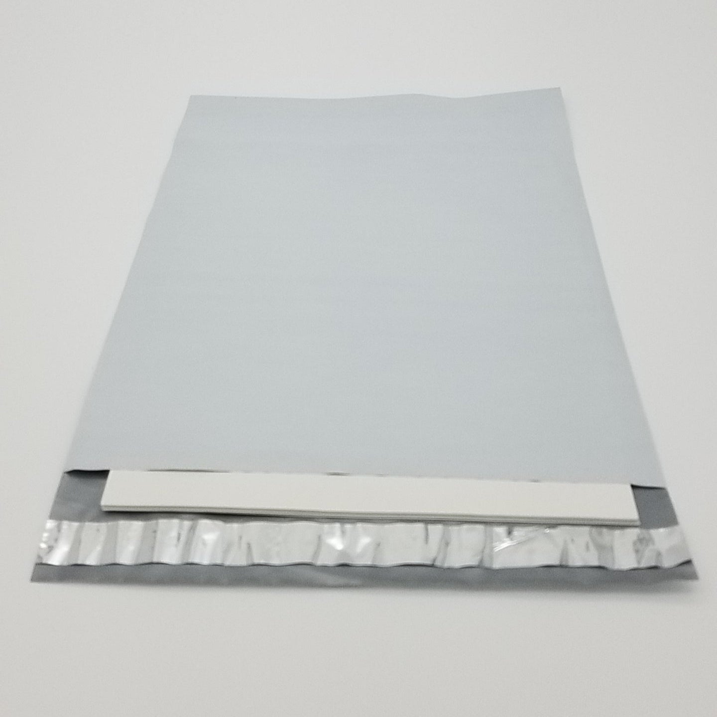 Poly Mailer Self-Seal White (100/pk)